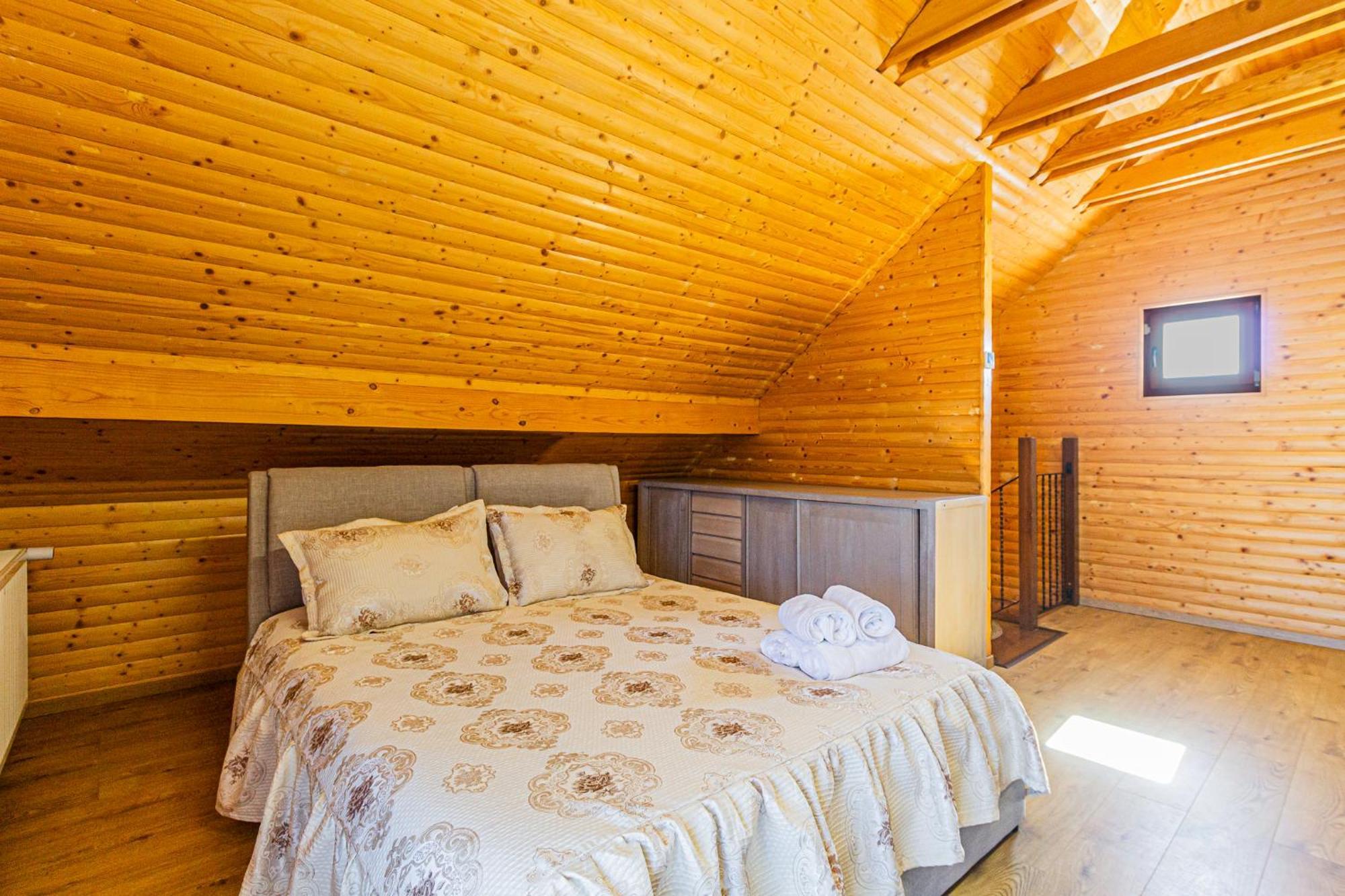 Runca-N Rai Hotel Cristian  Luaran gambar